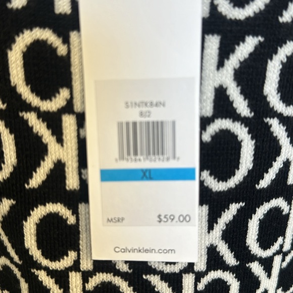 Calvin Klein - Picture 4 of 7